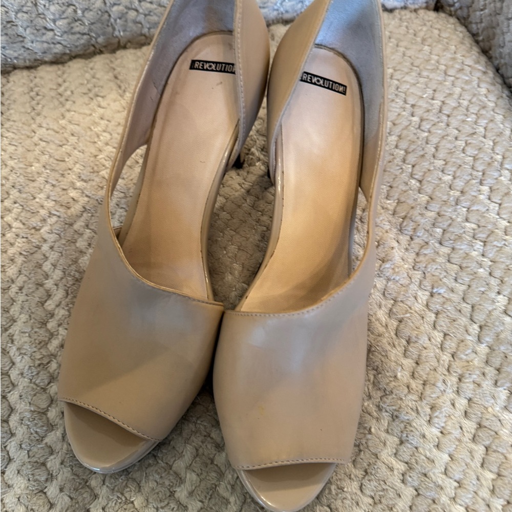 Revolution Pumps